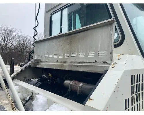 PETERBILT YT 30 Hood