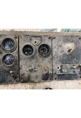 PETERBILT YT 30 Instrument Cluster