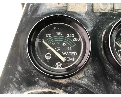 PETERBILT YT 30 Instrument Cluster