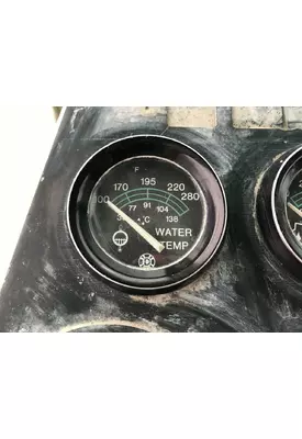 PETERBILT YT 30 Instrument Cluster