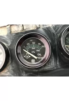 PETERBILT YT 30 Instrument Cluster