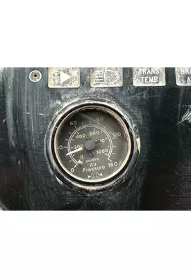 PETERBILT YT 30 Instrument Cluster