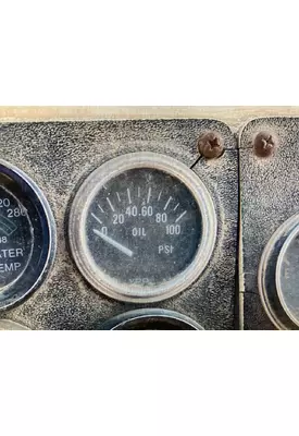 PETERBILT YT 30 Instrument Cluster