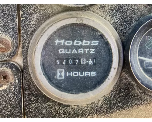 PETERBILT YT 30 Instrument Cluster