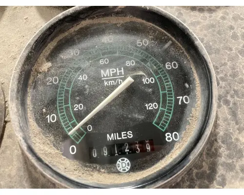 PETERBILT YT 30 Instrument Cluster