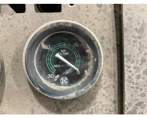 PETERBILT YT 30 Instrument Cluster