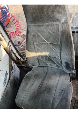 PETERBILT YT 30 Seat (non-Suspension)