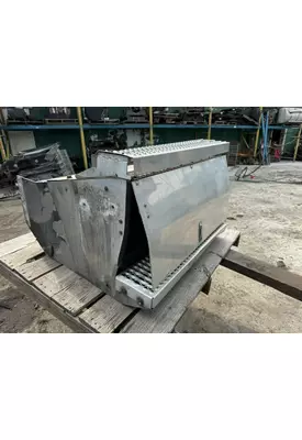 PETERBILT  Battery Box