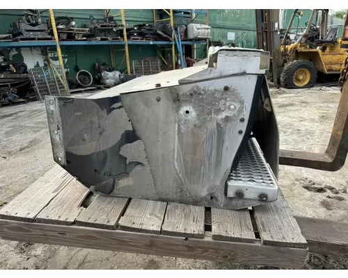 PETERBILT  Battery Box