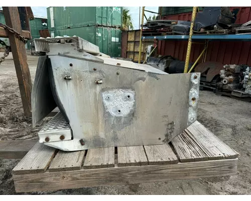 PETERBILT  Battery Box