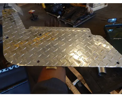 PETERBILT  Bumper End Cap