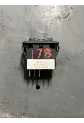 PETERBILT  Dash / Console Switch