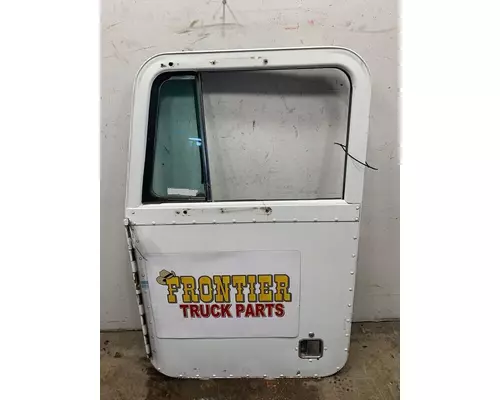 PETERBILT  Door Assembly, Front