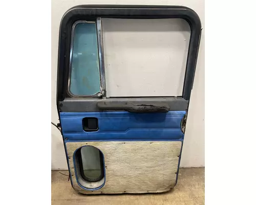 PETERBILT  Door Assembly, Front
