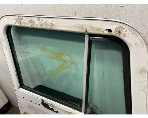 PETERBILT  Door Assembly, Front