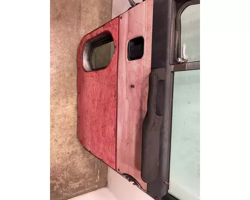 PETERBILT  Door Assembly, Front