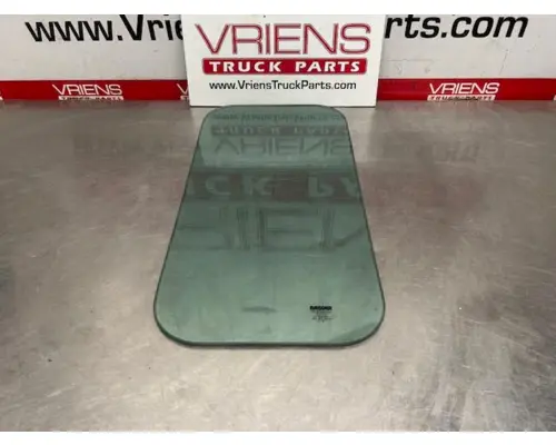 PETERBILT  Door Glass, Front