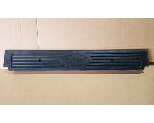 PETERBILT  Door Panel (Trim)