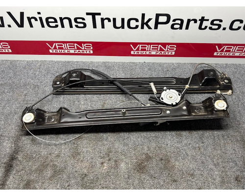 PETERBILT  Door Window Regulator, Front