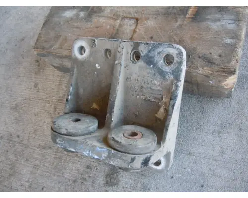 PETERBILT  Engine Mounts