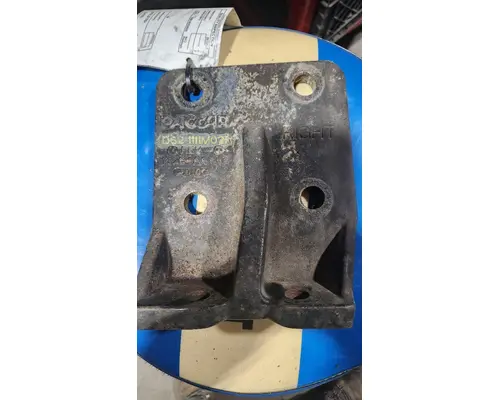 PETERBILT  Engine Mounts