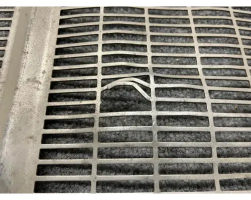 PETERBILT  Grille