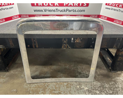 PETERBILT  Grille