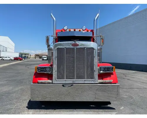 PETERBILT  Grille