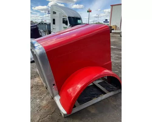 PETERBILT  Hood