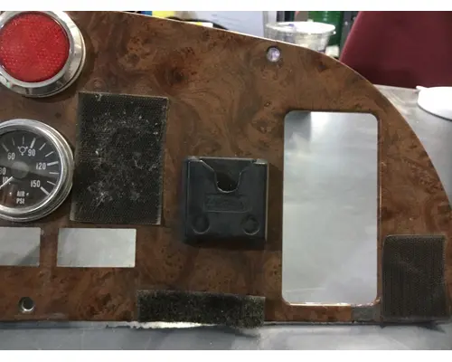 PETERBILT  INSTRUMENT CLUSTER