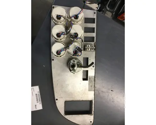 PETERBILT  INSTRUMENT CLUSTER