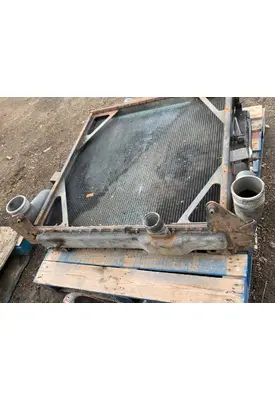 PETERBILT  Radiator