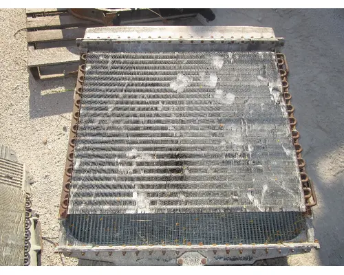 PETERBILT  Radiators