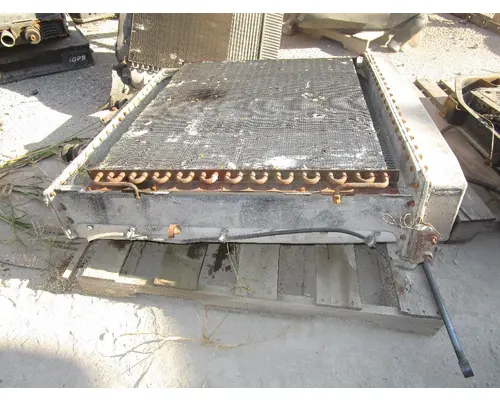 PETERBILT  Radiators
