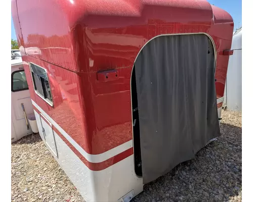 PETERBILT  Sleeper  Bunk