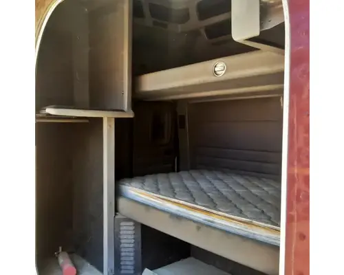 PETERBILT  Sleeper
