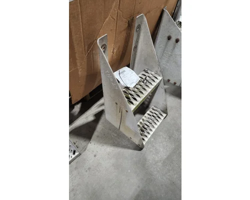 PETERBILT  Step