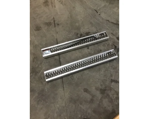 PETERBILT  Step