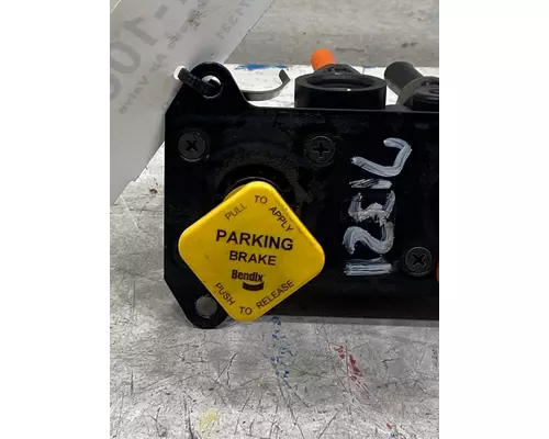 PETERBUILT 365 Brake Proportioning Valve
