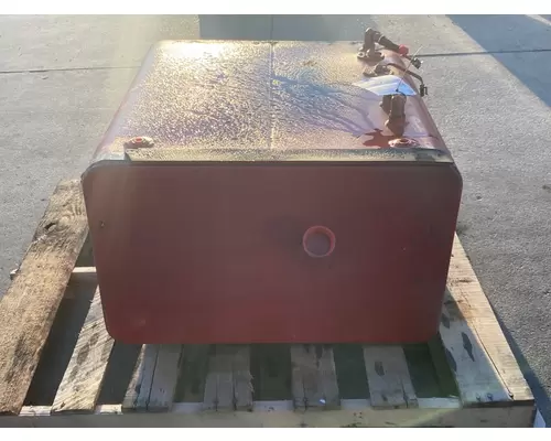 PIERCE MFG. INC. Saber Fuel Tank