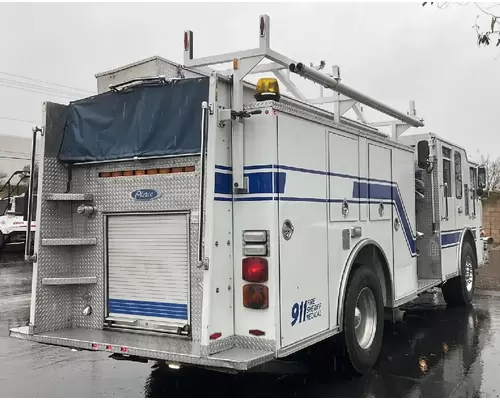 PIERCE PUMPER FIRE TRUCK Vehicle For Sale