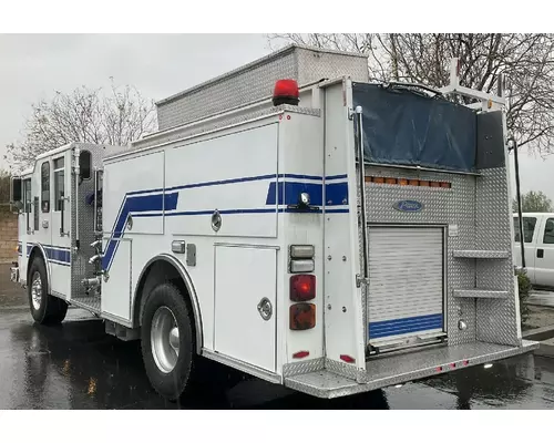 PIERCE PUMPER FIRE TRUCK Vehicle For Sale