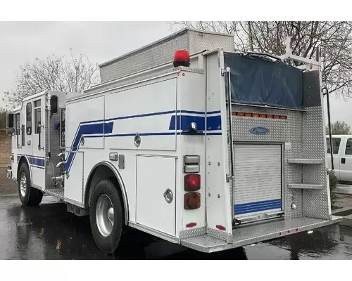 PIERCE PUMPER FIRE TRUCK Vehicle For Sale