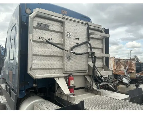 PRO TECH CASCADIA Headache Rack