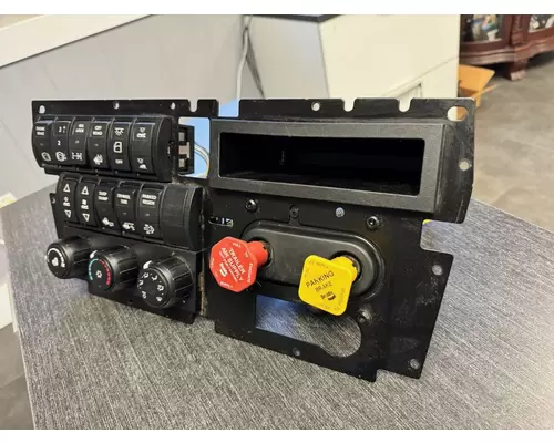 PROSTAR LT625 Dash Assembly