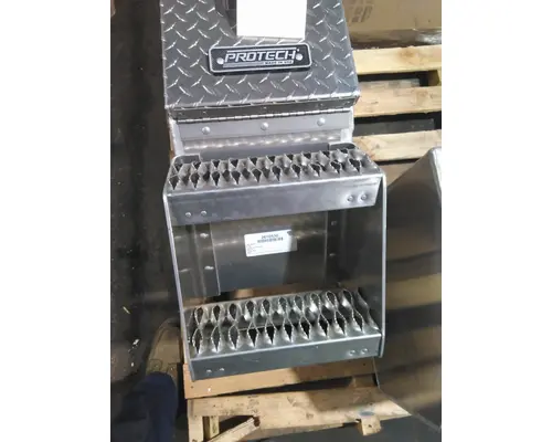 PROTECH STEP TOOL BOX