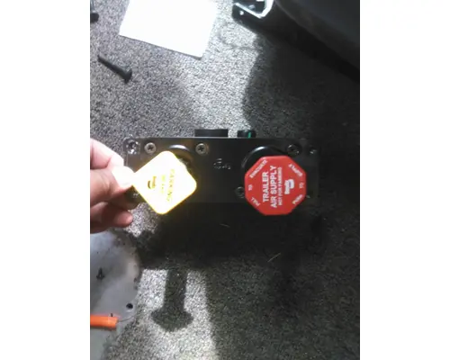 PUSH-PULL BRAKE VALVE, CONTROL