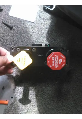 PUSH-PULL BRAKE VALVE, CONTROL