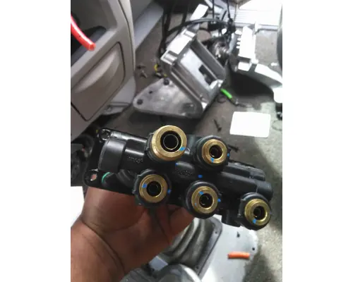 PUSH-PULL BRAKE VALVE, CONTROL