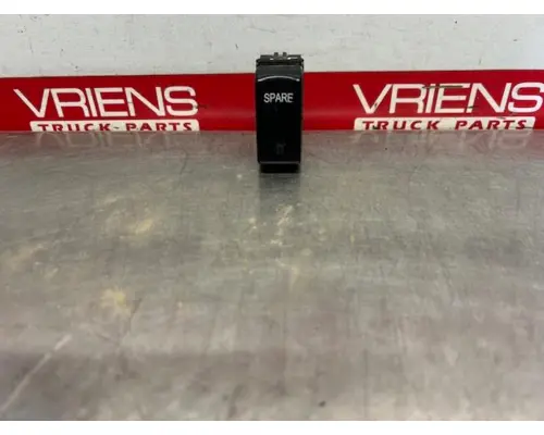 Dash / Console Switch PACCAR  Vriens Truck Parts